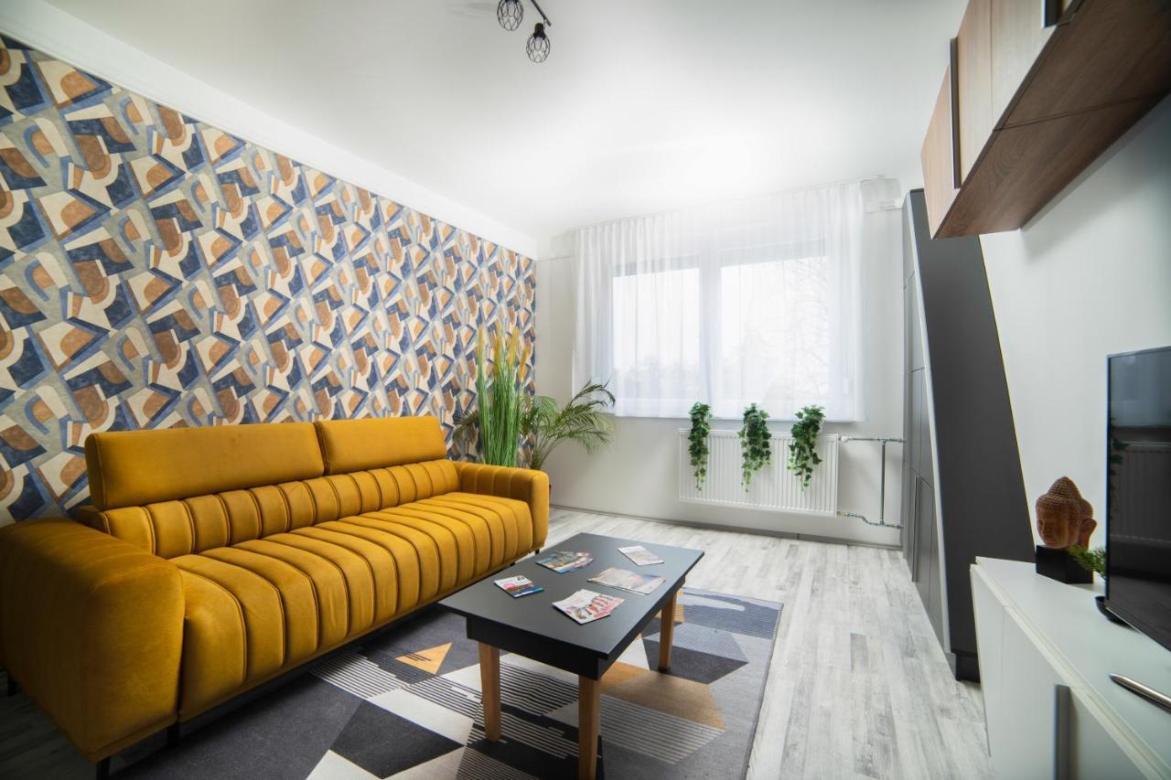 Comfort 18 - Best Family Layout- Balcony & Parking Miskolc Exterior foto